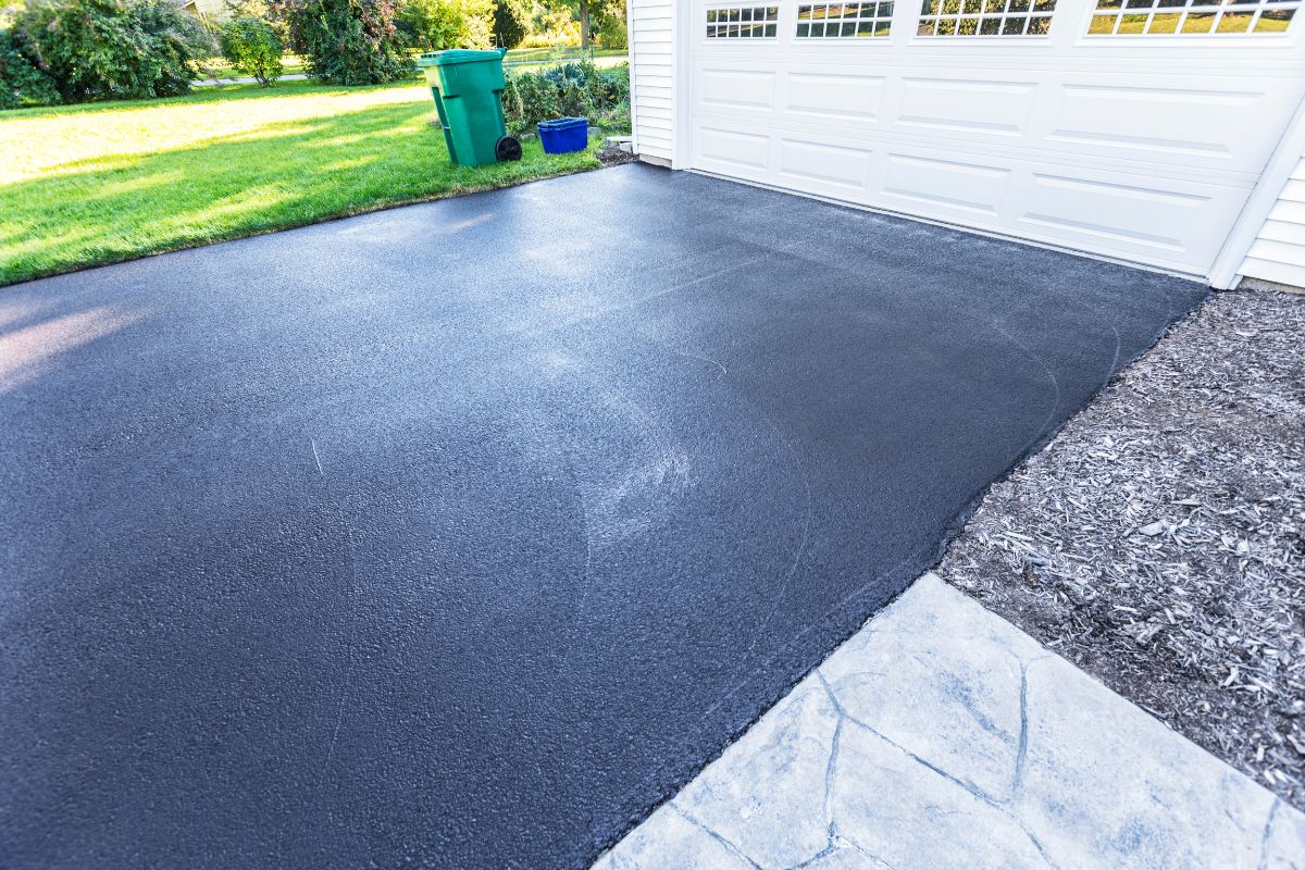 How deep should the sub base be for a resin driveway?